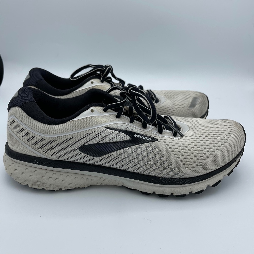Brooks Ghost 12 - Mens Running Shoes (Size 9.5)